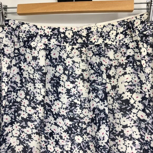 Dynamite Navy and White Floral Mini Flare Skirt fully lined size Medium - Picture 7 of 16